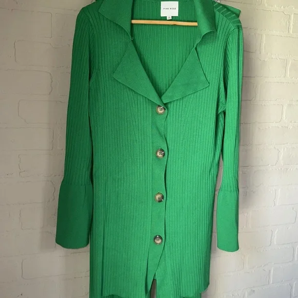 Green Button-Up Cardigan and Pants Set pink rose XL Christmas holiday loungewear - Picture 2 of 3